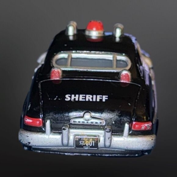 Disney Cars Radiator Springs Classic Sheriff Toy Diecast Car A17 - Picture 4 of 8